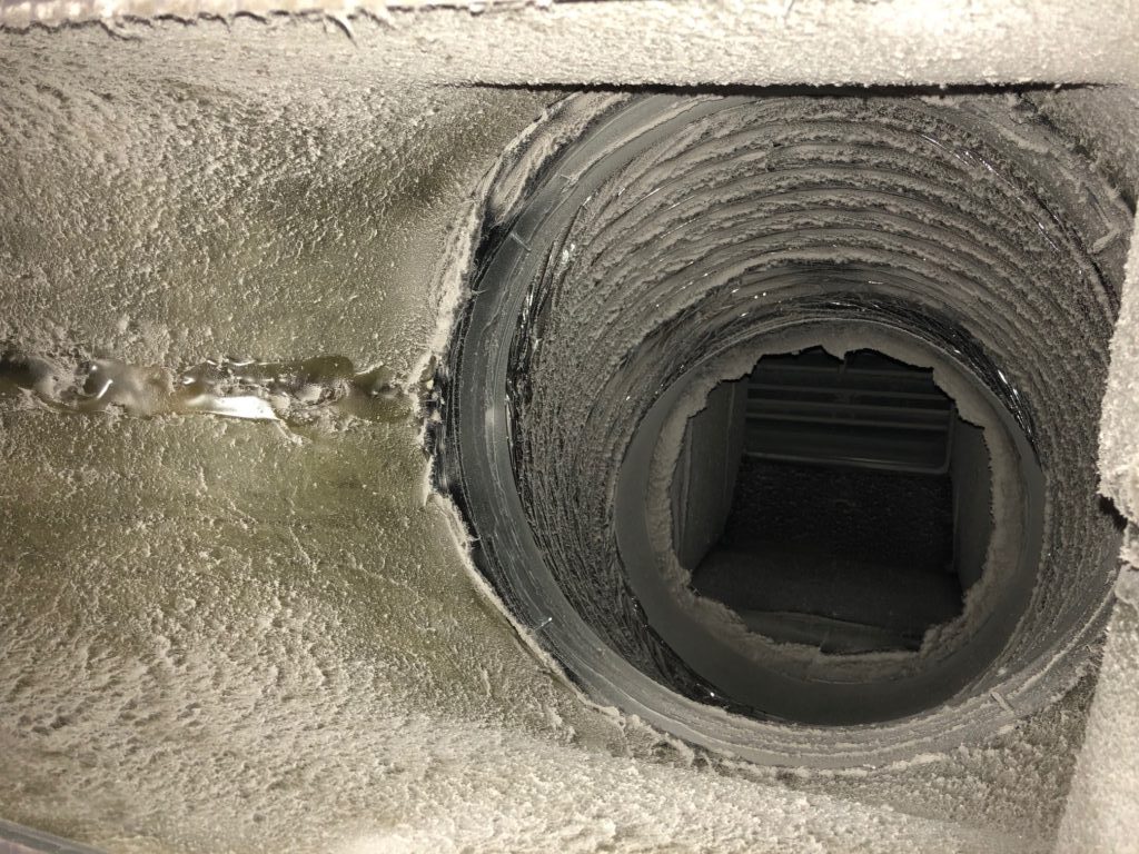 Dirty air duct